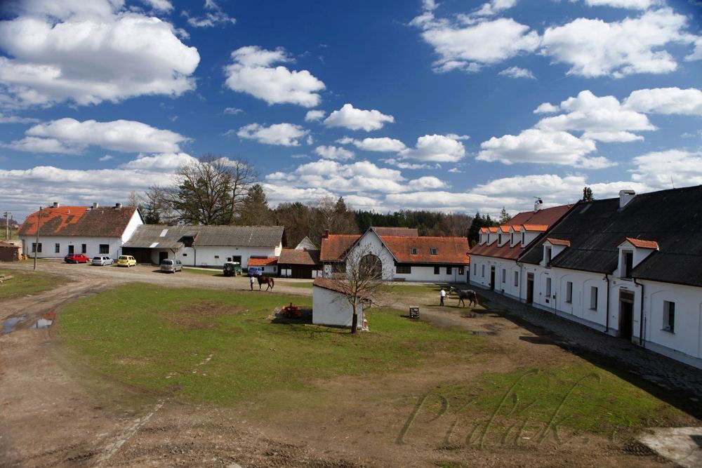 1. obrázek Areál Barochov - Řehenice