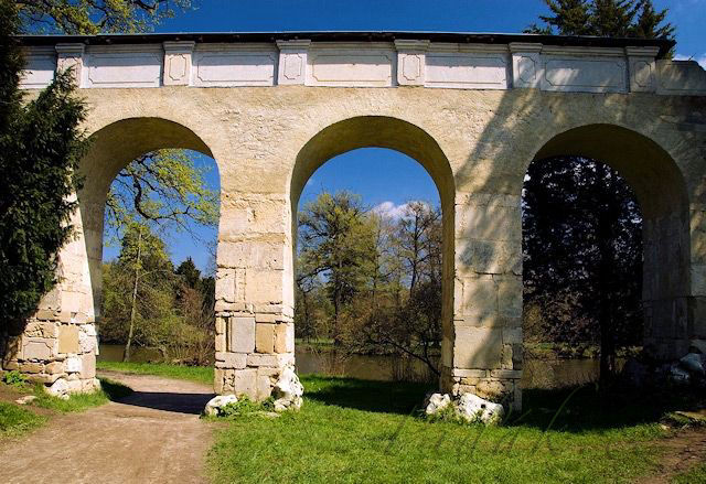 1. obrázek Akvadukt Lednice