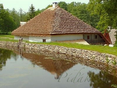 1. obrázek Skanzen Hoslovice - Středověký mlýn - Strakonice