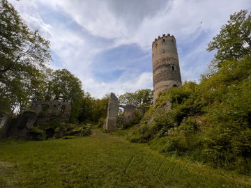 3. obrázek Zřícenina hradu Šelmberk