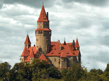 4. obrázek Hrad Bouzov